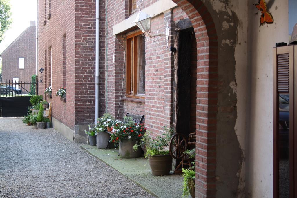 Biedermeier Born Esterno foto